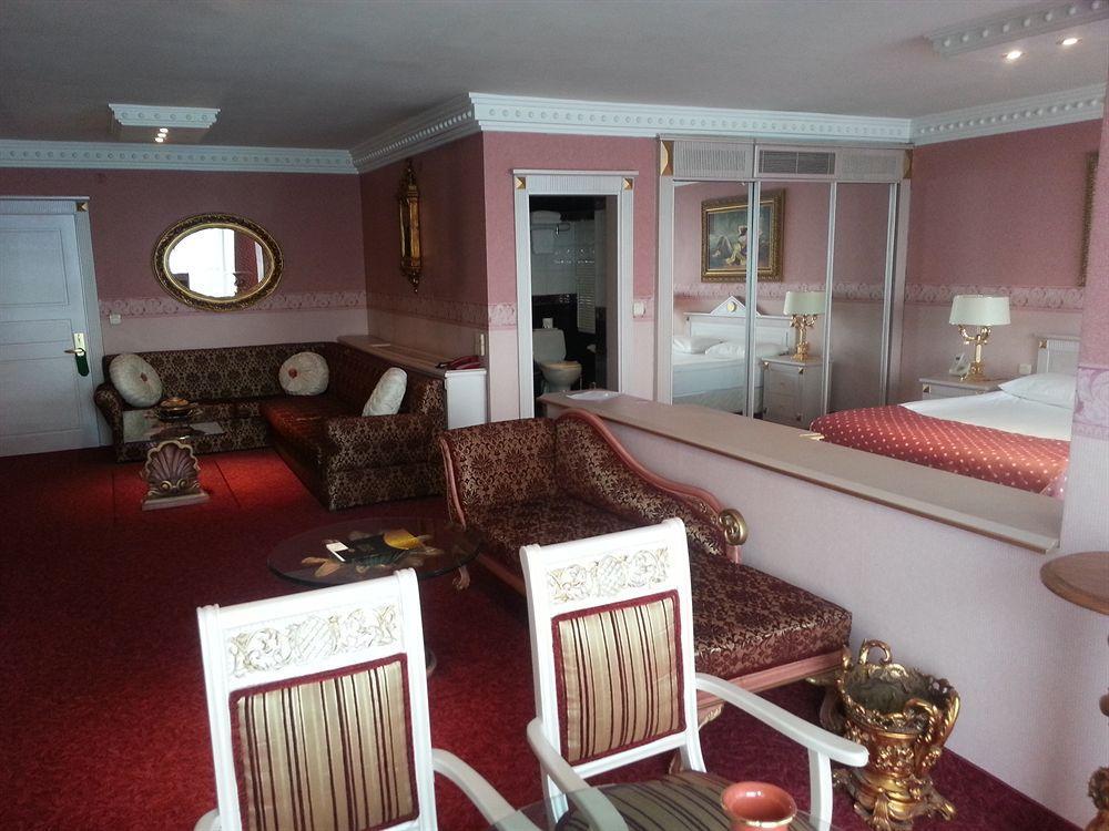 Sozbir Royal Otel 3*
